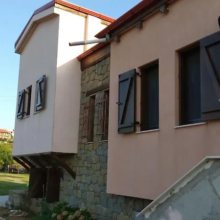 Casa vacanze Nenis House Nea Roda