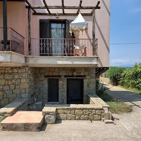 Prázdninový dům Nenis House Nea Roda